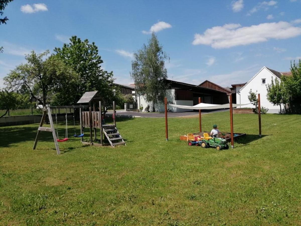 Wohlfuehlhof Bachzelt Hotell Weitersfeld Eksteriør bilde